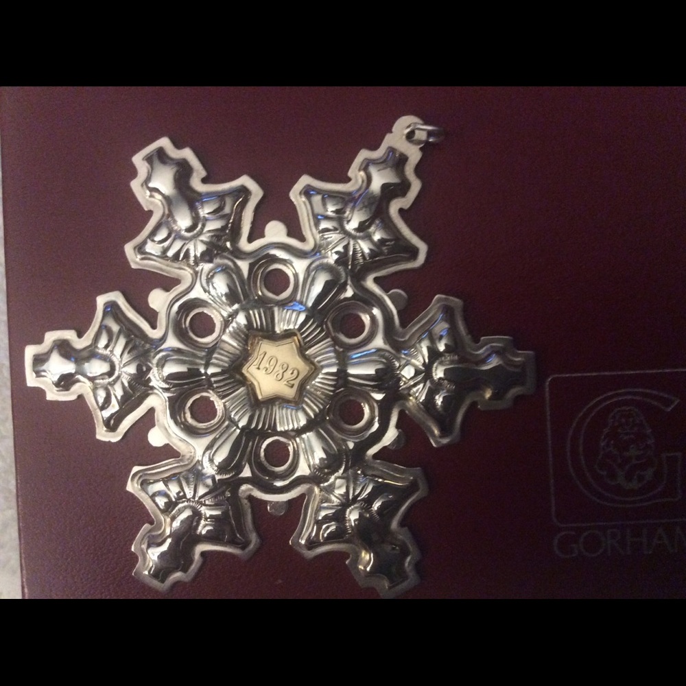 1982 Gorham sterling silver snowflake.
